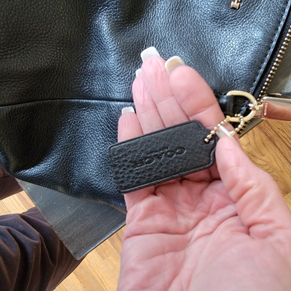 Beautiful COACH bag EUC - Picture 3 of 15